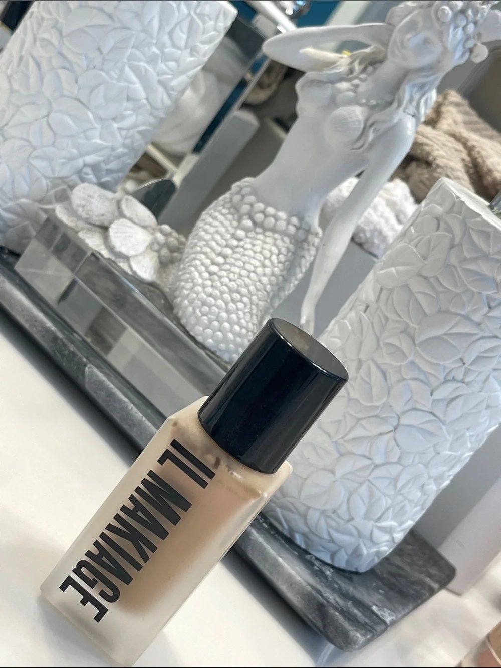 IL Makiage Woke Up Like This Flawless Base Foundation – Shade 060, Natural Matte
